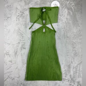 Princess Polly bodycon stretchy avani mini dress green size M/L
new w tags